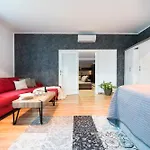 Sting Boutique Appartement *