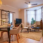 Apartment Sting Boutique